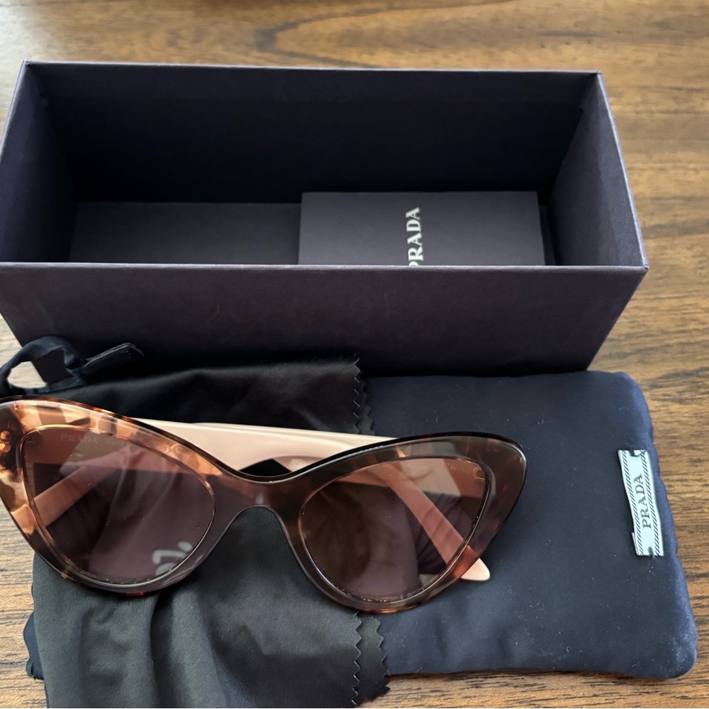 Prada Tortoiseshell Pink Cat-eye Sunglass